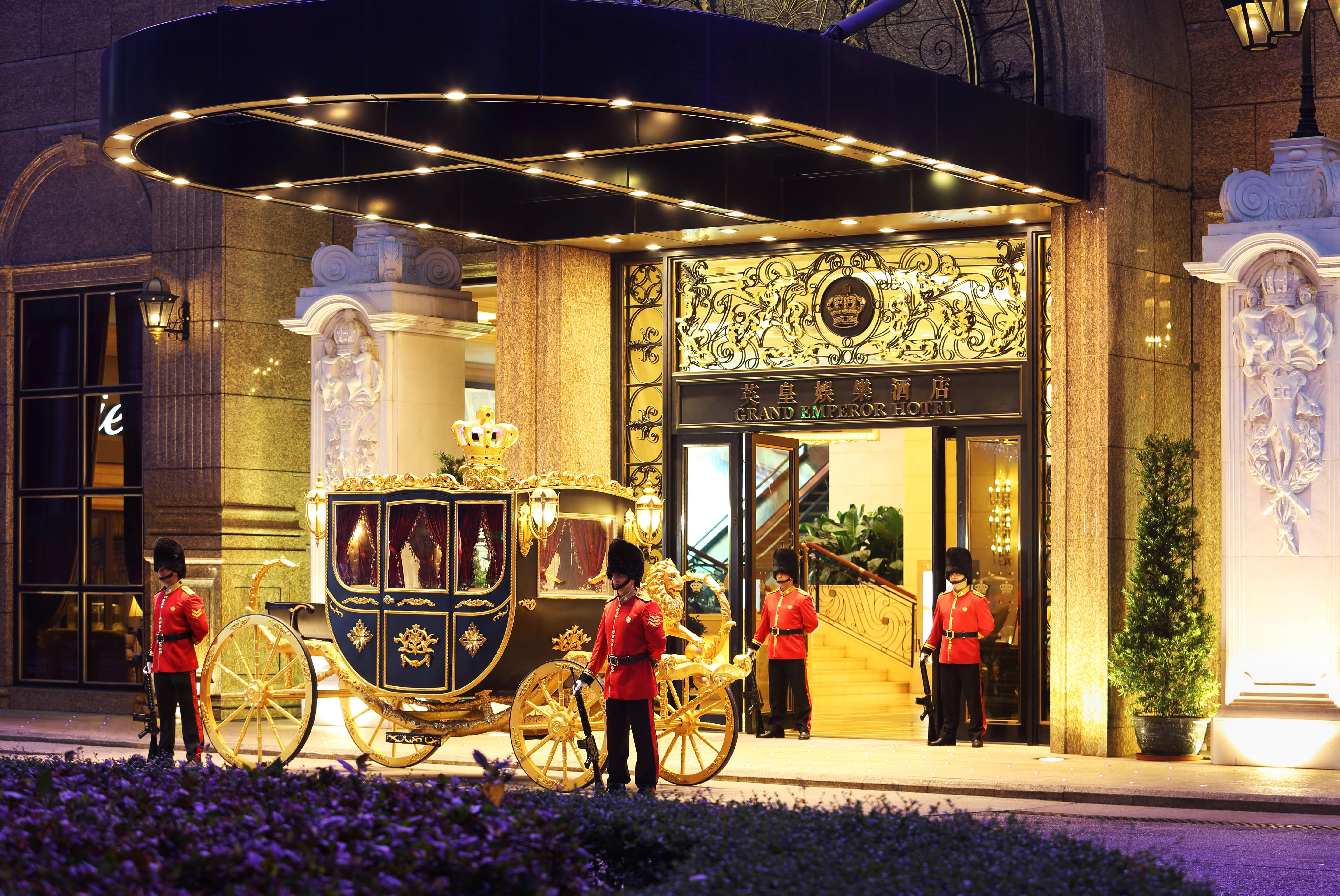 Grand Emperor Hotel Macau Exterior photo